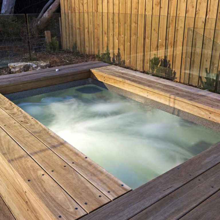 A self standing Compass X Trainer fibgrelass spa