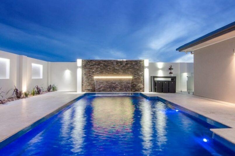 Swimming pool builder Gladstone QLD
